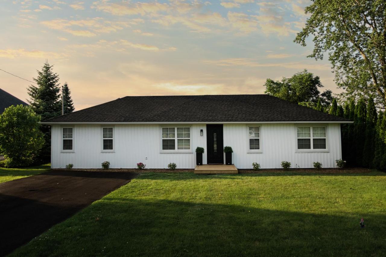The Little White Haus Niagara-on-the-Lake Exterior foto